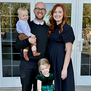 Photo of Externship student Will, with family 